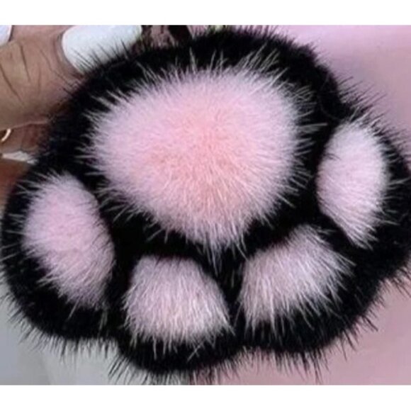 2/$30 Fluffy Paw Print Keychain & Bag Charm Mink Faux Fur Pink/Black NWT - Picture 4 of 6